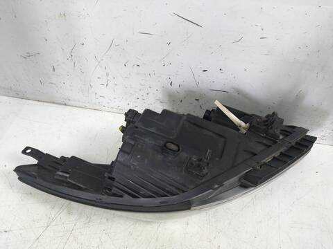 Foto 3ª: Faro Izquierdo Hyundai i40 116 CV 85KW