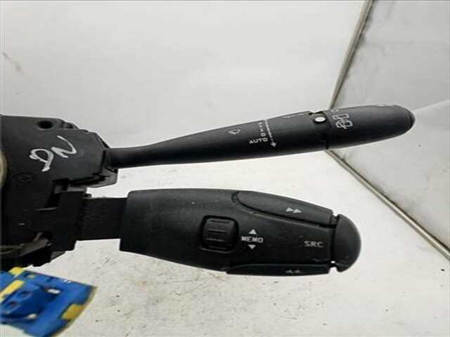 Foto 2ª: Mando Multifuncion Peugeot 307 1.6 XS [1.6 LTR. - 80 KW HDI FAP CAT (9HZ - DV6TED4)] [9HZ / DV6TED4]