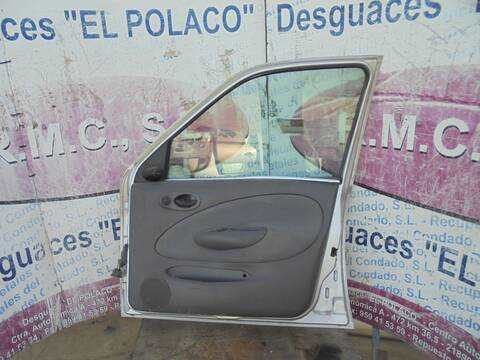 Foto 4ª: Puerta Delantera Derecha Ford Fiesta BASICO BERLINA 60CV 44KW [J4C] (1999)