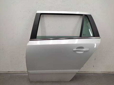 Puerta Trasera Izquierda Opel Astra 1.9 CDTI L35) 120CV 88KW