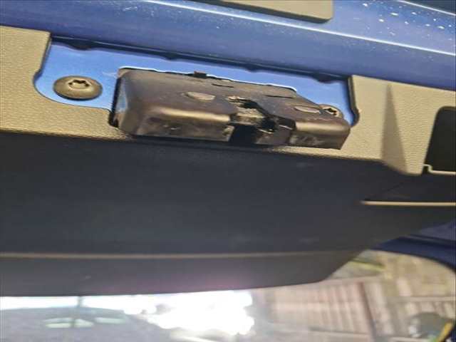 Cerradura Maletero Portón Dacia Sandero 1.0 TCE 90 91CV 67KW