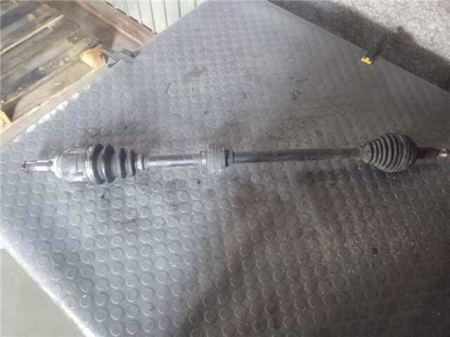 Transmision Delantera Derecha Toyota Prius HÍBRIDO BASIS [HÍBRIDO 57 KW ( 1.5 LTR. - 57 CAT)]