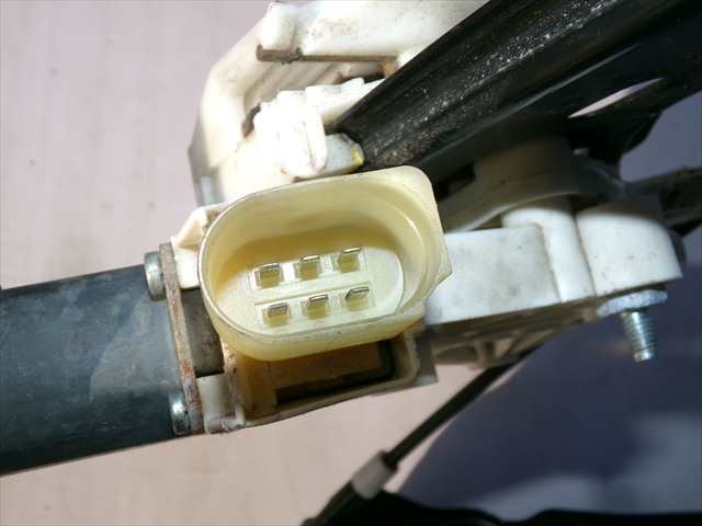 Foto 3ª: Elevalunas Eléctrico Delantero Derecho Bmw Serie 3 318 2.0 D E90,2004-2008 [N47D20C] (2010)