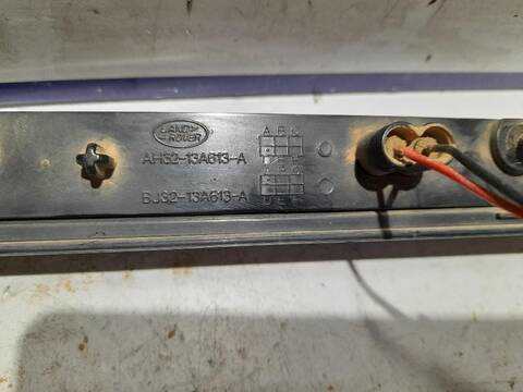 Foto 3ª: Piloto Trasero Central Land Rover Range VERSION INDEFINIDA (2013)