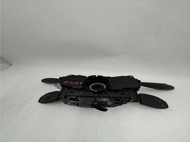 Mando Multifuncion Peugeot 5008 2.0 SPORT PACK [2.0 LTR. - 110 KW 16V HDI FAP CAT (RHE - DW10CTED4)]