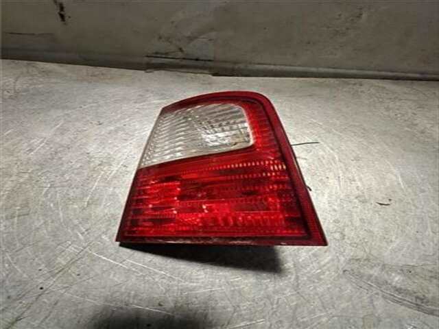 Piloto Portón Derecho Ssangyong Kyron 2.0 200 XDI LIMITED 4WD [2.0 LTR. - 104 KW TD-KAT]