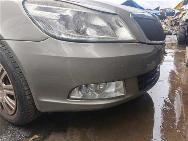 Foto 1ª: Paragolpes Delantero Skoda Octavia 1.8 EXECUTIVE [1.8 LTR. - 118 KW 16V TSI] [CDA]