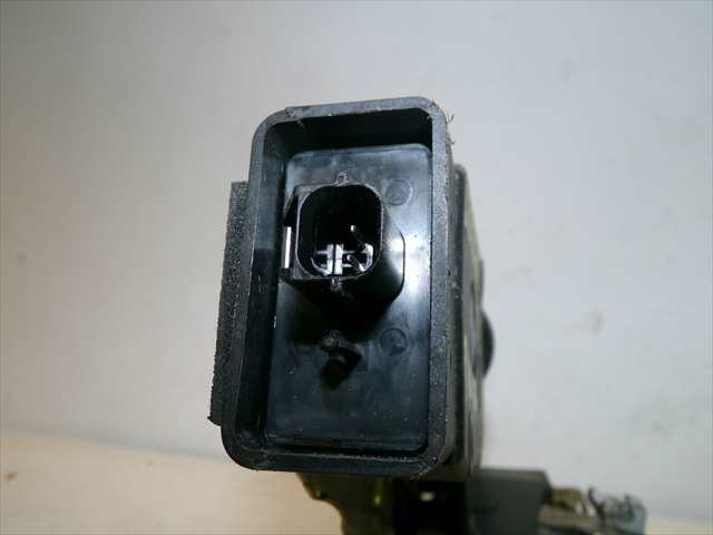Foto 4ª: Cerradura Puerta Delantera Izquierda Volvo S40 1.6 G 1996-2003 [B4164S] (1998)