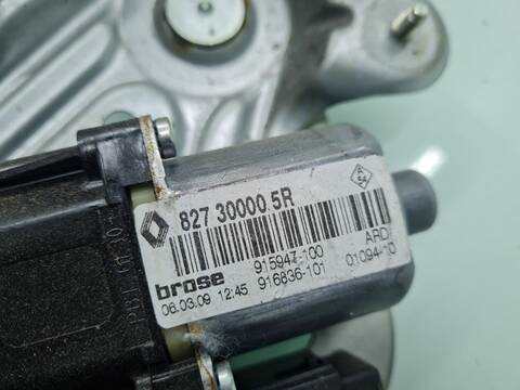 Foto 4ª: Elevalunas Manual Trasero Derecho Renault Scenic GRAND DYNAMIQUE 131CV 96KW [F9Q872] (2009)