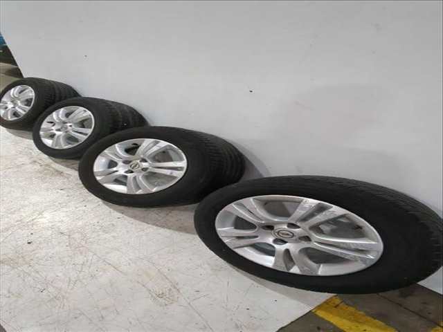 Foto 3ª: Juego LLantas Opel Corsa 1.3 CDTI L08 L68) 75CV [A 13 DTC Z 13 DTJ] (2006)