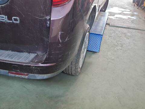 Foto 3ª: Paragolpes Trasero Fiat Doblo DYNAMIC 105CV 77KW [198 A3.000] (2010)