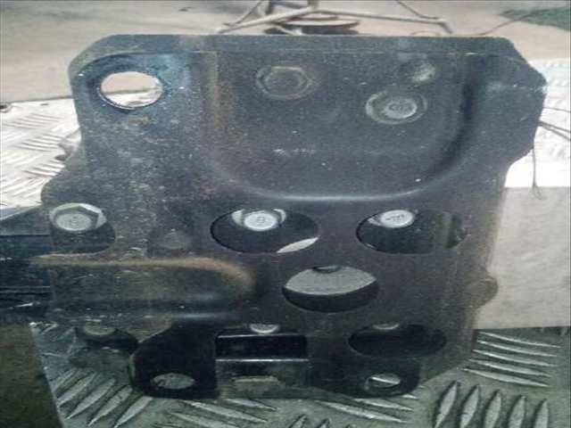 Foto 4ª: Refuerzo Paragolpes Delantero Subaru Forester 2.0 158CV 116KW [EJ20] (2006)