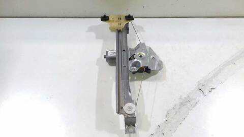 Foto 3ª: Elevalunas Manual Trasero Derecho Renault Captur ZEN 90CV 66KW [H4BB4] (2018)