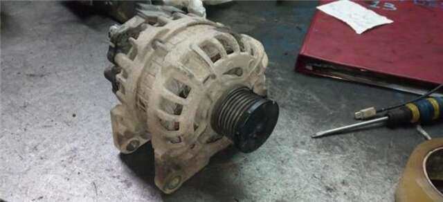 Foto 2ª: Alternador Dacia Sandero 0.9 STEPWAY ESSENTIAL [0.9 LTR. - 66 KW TCE CAT] [H4BB408]