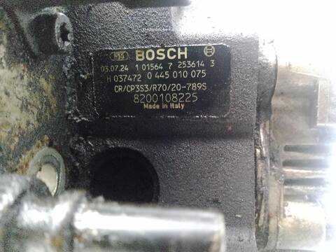 Foto 3ª: Bomba Inyeccion Renault Megane VERSION INDEFINIDA II BM0/1_ CM0/1_) (2001)