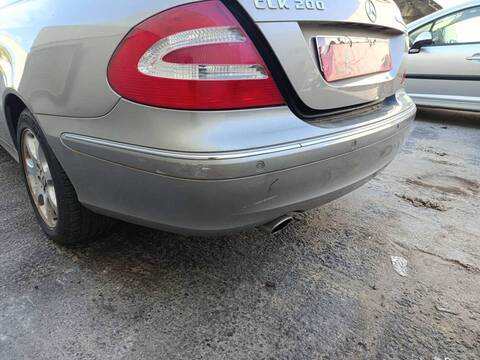 Foto 2ª: Paragolpes Trasero Mercedes Clase CLK 200 1.8 G 163CV 120KW BM 209) 209.475) CABRIO 271940 (2003)