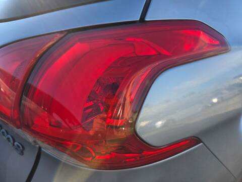 Piloto Trasero Derecho Peugeot 2008 STYLE 82CV 60KW