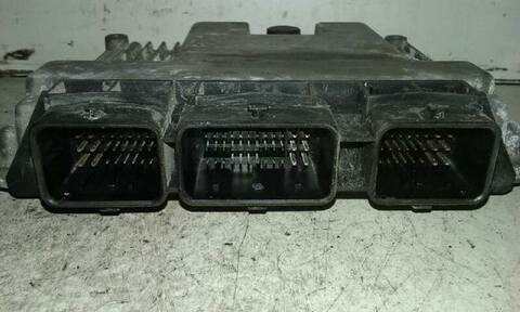 Foto 3ª: Centralita Motor ECU Renault Scenic 1.9 DCI DIESEL 120CV 88KW [F9Q812] (2004)