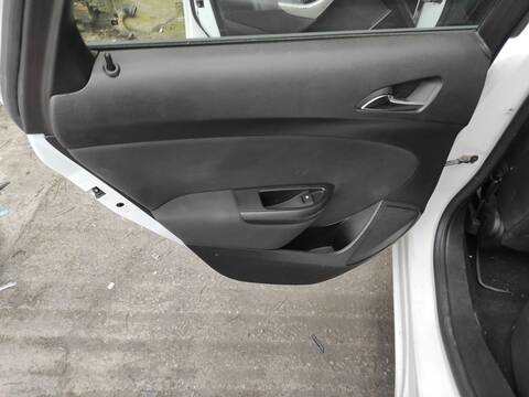 Foto 1ª: Tapizados Cartoneras Opel Astra A17DTS BERLINA (2014)