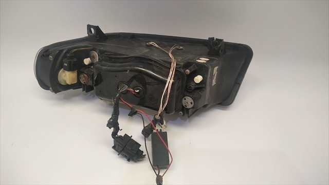 Foto 2ª: Faro Derecho Seat Toledo 1.9 TDI [D/ARL] (2002)