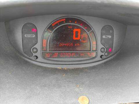 Cuadro de Instrumentos Renault Modus K9K750
