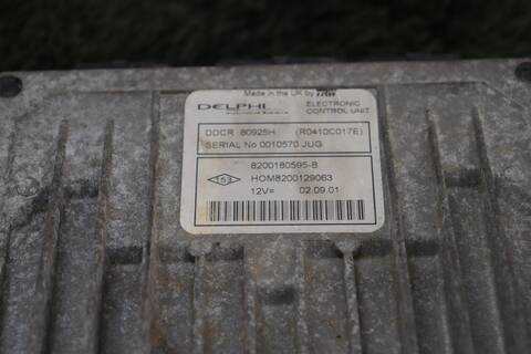 Foto 3ª: Centralita Motor ECU Renault Clio AUTHENTIQUE 58CV 43KW (2007)