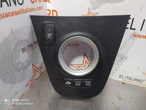 Foto 3ª: Mando Multifuncion Toyota Auris HYBRID ACTIVE 99CV 73KW [2ZR] (2010)