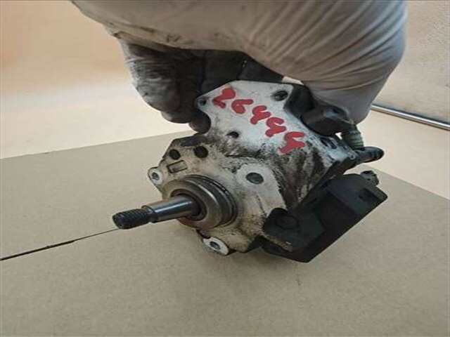Foto 3ª: Bomba Inyeccion Renault Megane 1.9 DYNAMIQUE CONFORT [1.9 LTR. - 88 KW DCI DIESEL] II GRANDTOUR (2003-_) [F9Q 800]