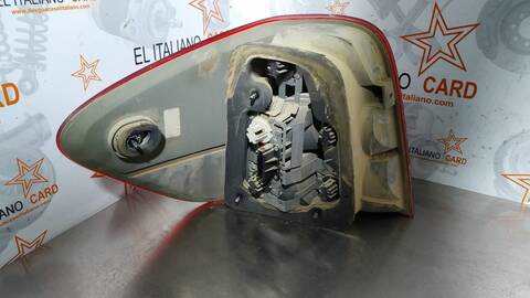 Foto 3ª: Piloto Trasero Derecho Mercedes Clase ML 300 3.0 CDI W164) 224CV 165KW AUT. OM642 [OM642940] (2006)