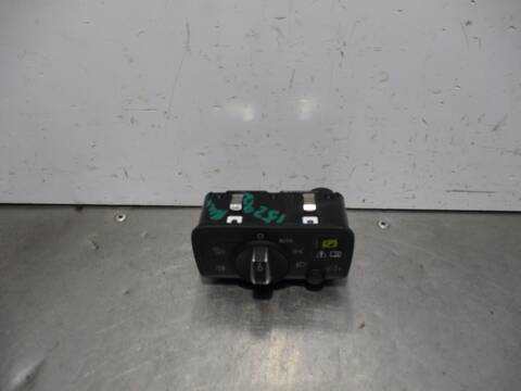 Foto 4ª: Mando Luces Audi A3 30 TDI BASICO 115CV 85KW [DDY] (2018)