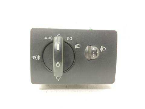 Foto 1ª: Mando Luces Ford Focus AMBIENTE D) BERLINA 90CV 66KW [HHDA] (2011)