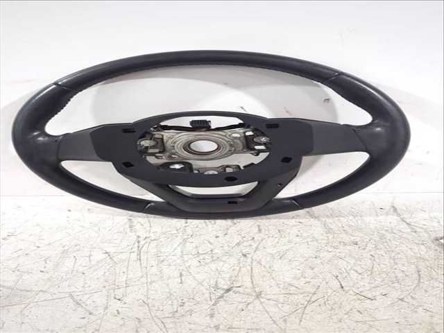 Foto 2ª: Volante Toyota Yaris 1.5 HYBRID MXPH11) 92CV 68KW [M15A-FXE] (2020)