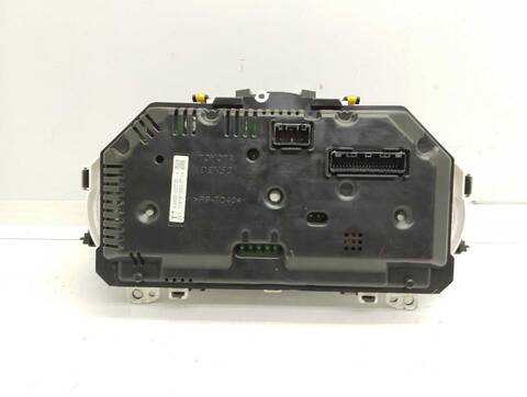 Foto 4ª: Cuadro de Instrumentos Toyota Yaris ACTIVE HYBRID 75CV 55KW [1NZFXE] (2013)