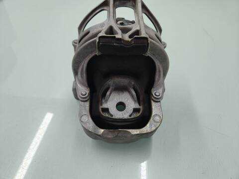 Foto 3ª: Soporte Motor Audi Q5 40 TDI QUATTRO S LINE 204CV 150KW [DTPA] (2022)