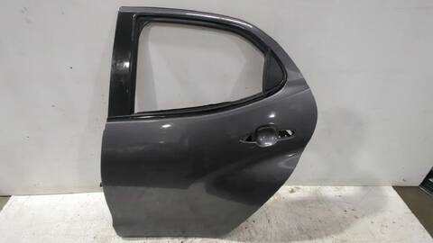 Puerta Trasera Izquierda Toyota Yaris 1.5 HYBRID MXPH11) 92CV