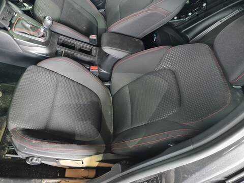 Asientos Traseros Ford Focus ST-LINE 155CV 114KW