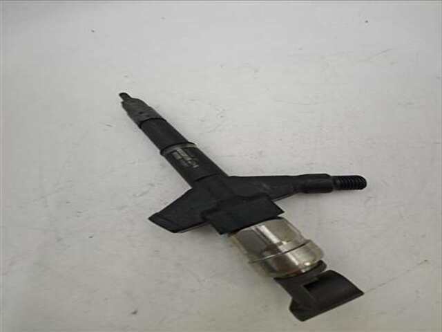 Foto 3ª: Inyectores Nissan Navara 2.5 DOBLE CAB LE 4X4 [2.5 LTR. - 126 KW DCI DIESEL CAT]