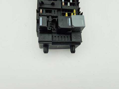 Foto 2ª: Caja Reles Fusibles Land Rover Defender D250 MHEV 4X4 249CV 183KW [DT306] (2022)