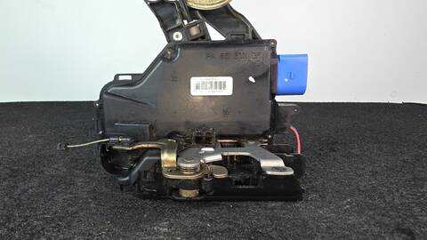 Cerradura Puerta Delantera Derecha Volkswagen Touareg TDI R5 174CV 128KW