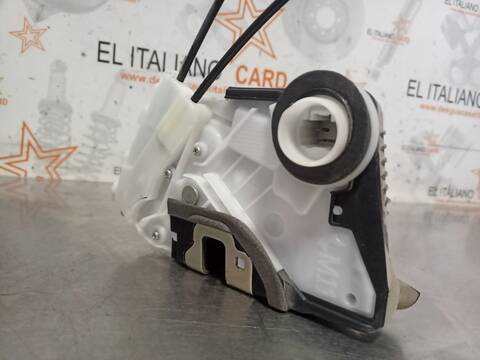 Foto 3ª: Cerradura Puerta Delantera Derecha Toyota Yaris HYBRID ACTIVE 101CV 74KW [1NZ] (2019)