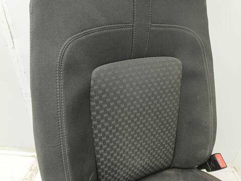 Foto 2ª: Asiento Delantero Derecho Ford Transit KOMBI TREND LARGO 120CV 88KW [ZTGA] (2021)