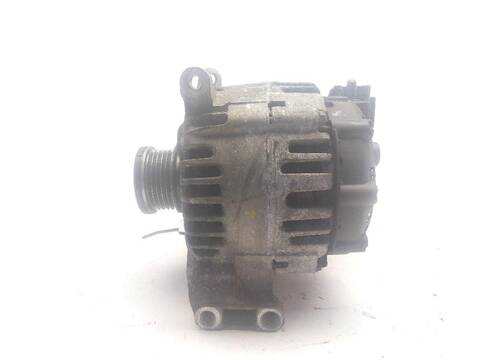 Foto 3ª: Alternador Mercedes Clase B 150 B 180 CDI 245.207) [OM 640.940] (2005)