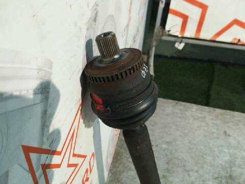 Foto 2ª: Transmision Delantera Izquierda Volkswagen Passat COMFORTLINE SYNCRO - 4MOTION 110CV 81KW [AVB] (1999)