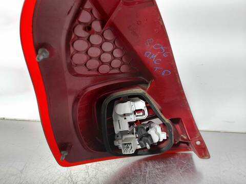 Foto 4ª: Piloto Trasero Derecho Ford Fiesta AMBIENTE 82CV 60KW [SNJB] (2010)