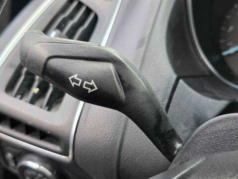 Mando Luces Ford Focus AMBIENTE 105CV 77KW