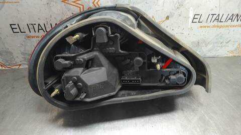 Foto 2ª: Piloto Trasero Derecho Jaguar X Type 2.0 D CLASSIC 130CV 96KW [6B] (2004)