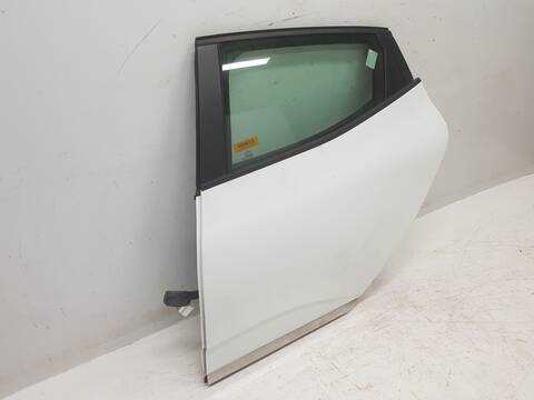 Foto 3ª: Puerta Trasera Izquierda Renault Clio INTENS (2019)