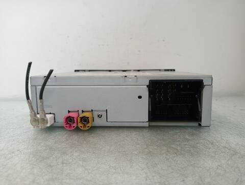 Foto 2ª: Sistema Audio Radio CD Volkswagen Golf ADVANCE BLUEMOTION TECH. 105CV (2012)