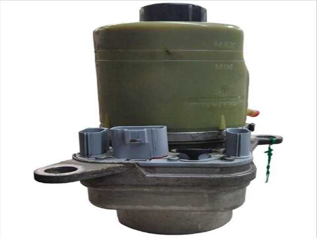 Foto 2ª: Bomba de Direccion Ford Focus 2.0 TDCI (2004)