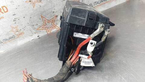 Foto 4ª: Caja Reles Fusibles Seat Leon STYLE 131CV 96KW [DACA] (2018)